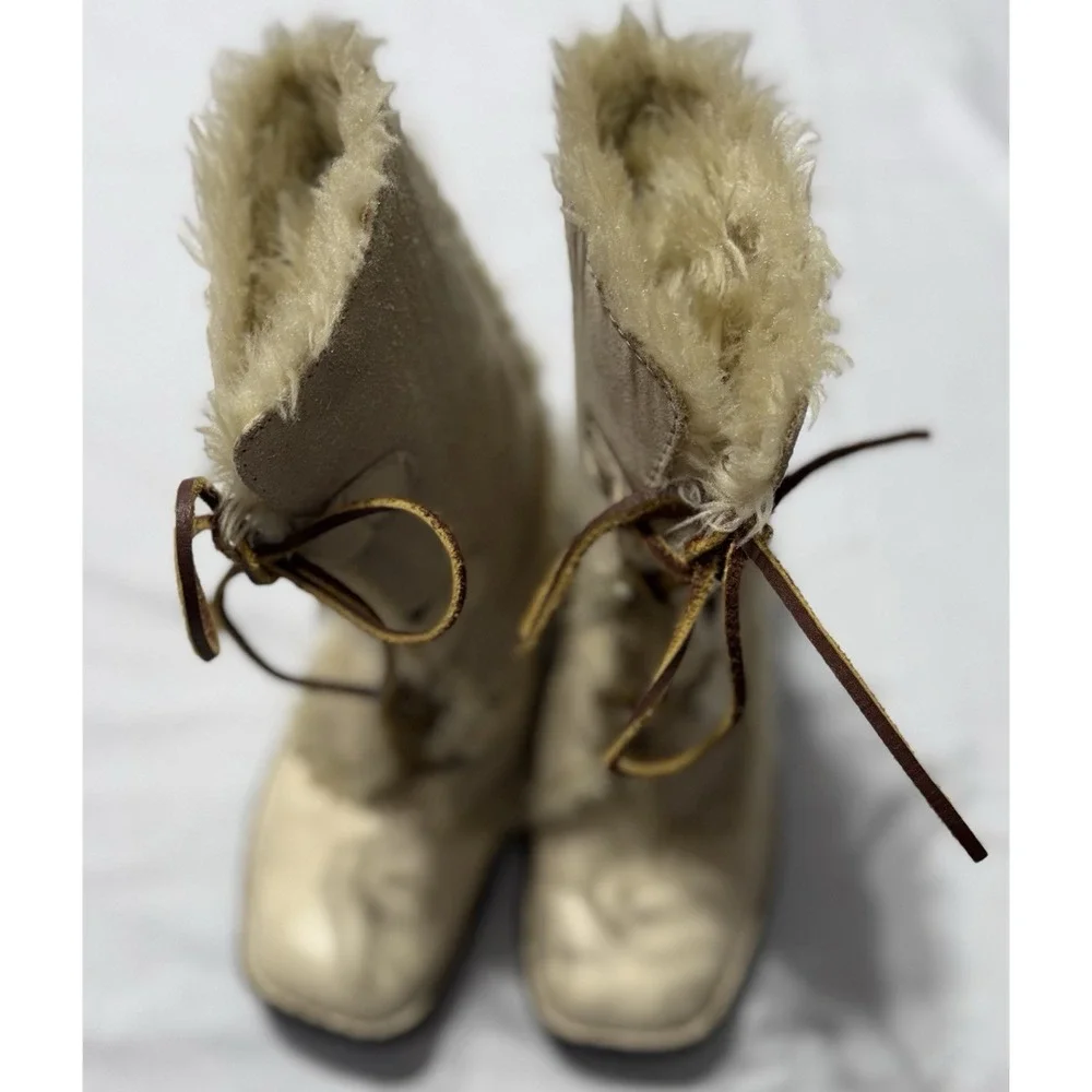 Cabela's Women's Mid Calf Winter Boots Size 6M Beige Leather Faux Fur Lined Lace